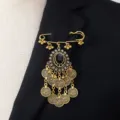 Broche de borla estilo bohemio vintage para mujer, joyería de moda tono oro antiguo vista detalle - Negro