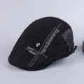 Men cotton flat cap detail view, retro newsboy hat close up, casual fashion beret style - Adjustable / Black