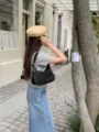 Minimalist black underarm shoulder bag for women, chic casual daily handbag variant. - Black
