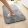 Graue Shaggy Badvorleger, weiche saugfähige und rutschfeste Badematte für zu Hause. - 50*80cm / Hellgrau
