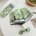 Grüner floraler Faltschirm mit UV-Schutz und Sonnenschutz, kompakter Regenschirm mit Hülle. - Manuelle Version mit 9 Streben / Grünes Märchenland