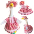 Schönes rosa kariertes Lolita Kleid und Hut Set für plüschige Gans Puppe Kleidung - Passend für 23 Zoll / Set / Rote Kirsche