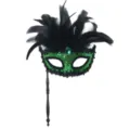 Maschera di carnevale verde con paillettes, piume nere e bastoncino per festa in maschera. - Maschera a Mano con Paillettes - Piuma Nera Verde