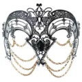 Schwarze Metall Venedig Maske mit Strass und Goldketten fuer Halloween Party Events. - Eisenkunst Strass Quasten Maske - Schwarzgold