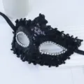 Schwarze Pailletten Maskerade Maske mit funkelnden Strasssteinen fuer Halloween Party. - Pailletten Glatte Maske (Schwarz)