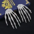 Halloween skeleton hand hair clips creepy skull claw hairpins gothic party costume decor - Retro White
