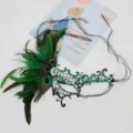 Masque de bal en dentelle et plumes vertes avec strass, idéal pour les fêtes d'Halloween. - Plume Strass Dégradé Œil Unique - Noir Vert