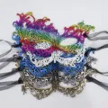 Meerkleurige kant feniks masquerade masker variant, bronzen gevormd feestmasker met linten. - 5-delige set / 5 Stuks / Gemengde Kleur