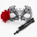 Elegante zwart metalen masker met rode roos en afneembare handgrepen voor feest. - Roos Volledige Set Zwarte Stijl (7)