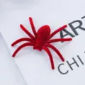 Red Flocked Spider Toy Halloween Props Prank Horror Simulation Plush Spider Figurine - Red