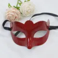Rote venezianische Maske, Halbgesicht Vintage Augenmaske mit schwarzen Bändern für Party. - Spritzlackiert Schmetterling-Rot