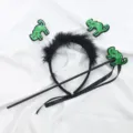 Conjunto de diadema y varita de Halloween con plumas negras y gatos de lentejuelas verdes - Juego de Diadema y Varita (Gato de Lentejuelas Verdes con Resorte Dinámico)