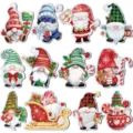 Ensemble d'autocollants de réfrigérateur magnétiques de gnome de Noël, décorations de fêtes. - Gnomes de Noël sans visage (lot de 12)