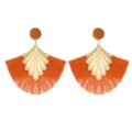 Boucles d'oreilles pompon éventail orange, bijoux pendants coquillage alliage et clou velours. - Orange