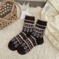 Brown Vintage Floral Wool Socks, Cute Ruffled Mid-Calf Warm Winter Hosiery for Women - One Size / Striped Flower