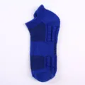 Calzini sportivi blu da uomo, rete traspirante e variante di design confortevole. - Taglia unica / Blu