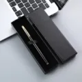 Elegantes Business Metall Kuli Geschenkset in schwarzer Box mit edlem Gold Design. - Schwarzer Stift mit goldenem Clip und Stülpdeckelschachtel