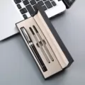 Coffret cadeau stylo bille en métal de luxe d'affaires avec étui noir et deux recharge. - Boîte à Double Stylo / Noir
