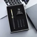 Klassieke zakelijke geschenk vulpen set met zwarte inkt in een mooie geschenkdoos. - Set nr. 29