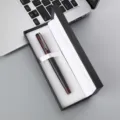 Elegante pluma estilográfica de regalo en caja negra, ideal para oficina y escritura diaria. - Paquete de Caja de Bolígrafos 041 / Rosa Morandi