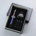 Zakelijke vulpen cadeauset met blauwe behuizing, zwarte inktfles en drie inktpatronen. - Stijl 11 Set