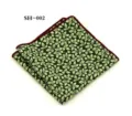 Groen katoenen pochet voor heren met kleine bloemenprint voor stijlvol pak en colbert. - Donkergroen Bloemen(SH-002)