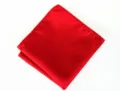Klassieke rode pochet voor heren pak, elegante fijn gestreepte zakdoek voor formele trouwerij. - Helderrode vierkante sjaal