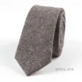 Corbata estrecha de lana marrón para hombre, estilo de boda formal de negocios de tweed. - Marrón