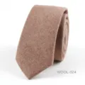 Elegante corbata marrón de lana con espiga para hombre, corbata slim formal de negocio. - Marrón