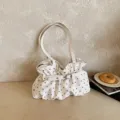 Λευκή τσάντα ώμου με πουά, casual πλisé τσάντα hobo, κομψή γυναικεία τσάντα χειρός. - Λευκό Χωρίς Μενταγιόν