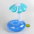 Aufblasbarer blauer Getränkehalter mit Schirm-Design für Poolparty und Getränke ideal. - Blaue Pilz-Untersetzer