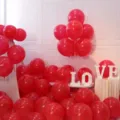 Red latex balloons set for party decoration, birthday celebration and romantic scene setup. - 10 Inch 100 Pieces/Pack / Matte Red