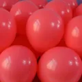 Glossy red latex balloons cluster, perfect for birthday party decorations and festive celebrations. - 10 Inch 100 Pieces/Pack / Macaron Red