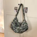 Casual καμουφλάζ τσάντα ώμου από καμβά, μεγάλη χωρητικότητα για γυναίκες και φοιτήτριες. - Πράσινο Παραλλαγής