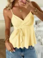 Gelbes Wickel-Camisole Top für Damen, V-Ausschnitt ärmelloses Sommer Top mit Bindegürtel. - S / Aprikose