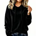 Detalle de sudadera con capucha de terciopelo liso para mujer, manga larga con cordón. - S / Top (F55088) / Negro