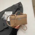 Elegante bolso bandolera kaki para mujer, práctico bolso tipo caja con asa superior y cremalleras. - Sin colgante / Caqui