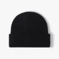 Gorro de punto de lana negro con vuelta y textura acanalada fina para invierno cálido. - Talla única / Negro