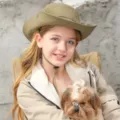 Kinder Outdoor Sonnenhut mit Kinnriemen, atmungsaktiver khaki Anglerhut Wandern und Angeln - Felsensandfarbe