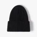 Gorro de punto acanalado negro clásico para hombres y mujeres, gorro de invierno cálido. - Negro
