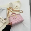 Borsa a tracolla trapuntata rosa, elegante borsetta con dettagli dorati per donna. - Taglia L / Rosa Grande