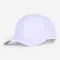 Gorra de beisbol blanca transpirable con paneles de malla laser para proteccion solar. - Blanco