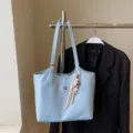 Light blue tote bag large capacity shoulder bag fashionable casual commuter handbag for women - With Pendant / Blue