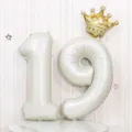 32 zoll cremeweisse nummer 19 folienballon mit krone fur geburtstagsparty dekoration junge - Nummer 19