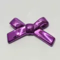 Lila UV-beschichtete Schleife DIY-Anhänger, Perle mit geradem Loch für handgearbeitete Ketten. - Metallisch Lila