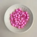Detailansicht von 5mm rosa-weiß gestreiften Acrylperlen, perfekt für DIY Schmuckherstellung Zubehör. - #2 Knallrosa