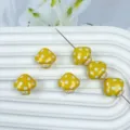 Gros plan de perles champignon à pois jaunes pour la fabrication de bijoux et accessoires DIY. - 3# Jaune
