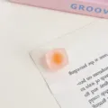 Mattierte Acrylperlen in Rautenform für Haarschmuck und DIY-Schmuckherstellung Details. - Orange
