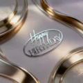 Silberfarbener Acryl Happy Birthday Kuchen Topper für Geburtstag Party Dekoration. - Happy Birthday Silber Oval (Breite ca. 10CM) / 1.3mm Dicke Acryl
