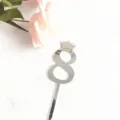 Silberner Acryl Kuchenaufsatz Nummer 8 mit glitzernder Krone fur Geburtstag Dessert. - Kleine Größe 8 Silber (Höhe ca. 6.2cm ohne Stab)